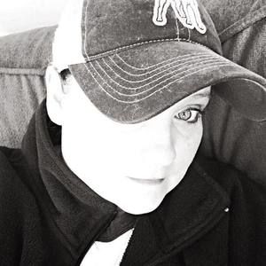 Meet your Posher, Holly